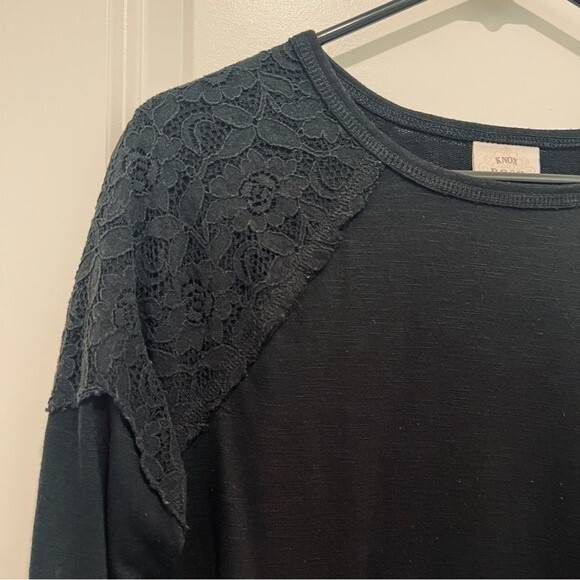 Knox Rose Black Pullover Lace Shoulder Detail High/Low Hem Women's Sz. XS - Picture 4 of 11